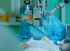 retinal surgery procedure